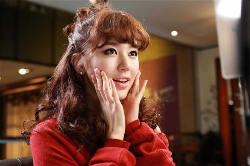 我的黑色小短裙柳敏