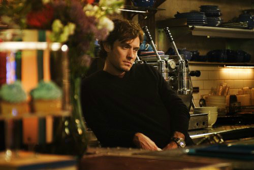 蓝莓之夜杰里米的扮演者是裘德·洛