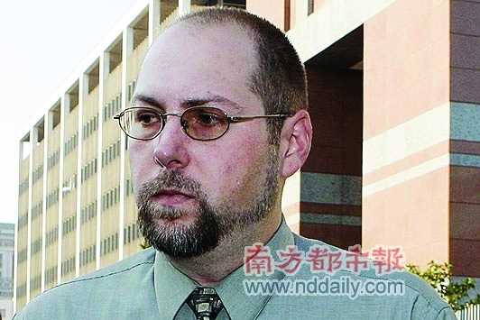 触不到的恋人亚力克·维勒的父亲