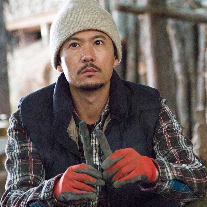 半世界高村纮的扮演者是稻垣吾郎