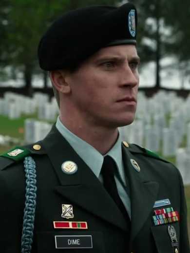 比利·林恩的中场战事上士大卫·戴姆