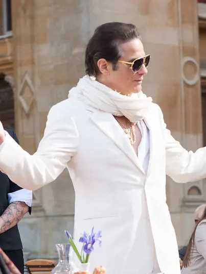 潜伏者罗伯托·埃尔凯诺