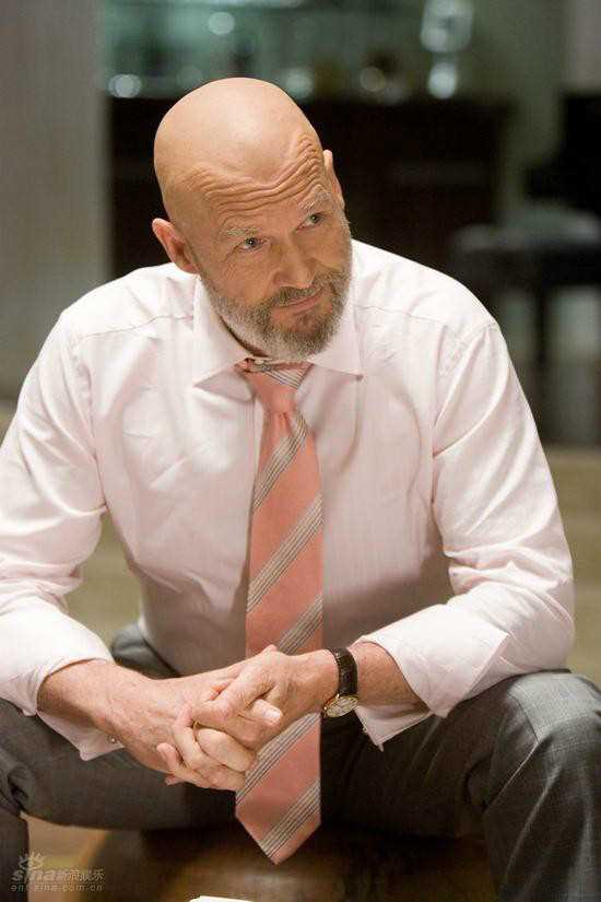 钢铁侠1俄巴迪亚·斯坦