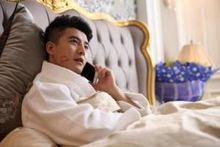 天使驾到之一夜精喜健健的扮演者是周攀