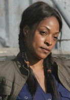 丧尸国度第一季罗伯塔·沃伦