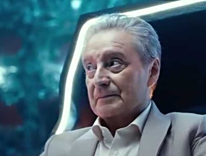 暗杀游戏卢卡的扮演者是韦尼亚明·斯梅霍夫