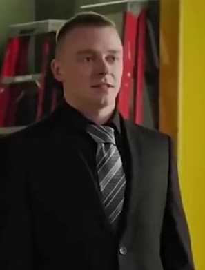 为家而战扎克的扮演者是杰克·劳登