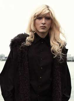 再见，黑鸟茧美