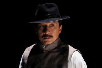 寻找成龙成龙的扮演者是成龙