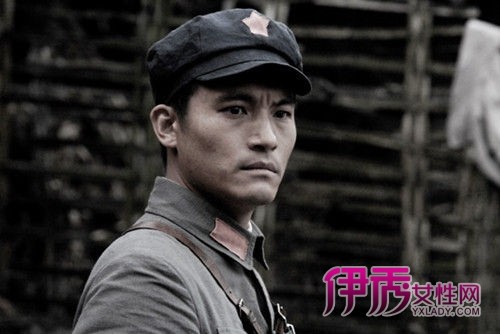 女子军魂李八一的扮演者是耿乐