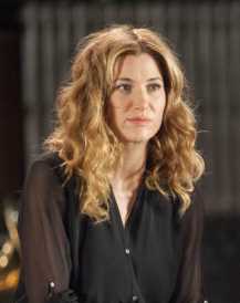 爱你就捧你德尔塔·西蒙斯