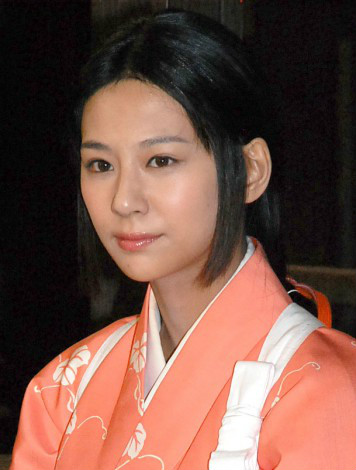 倾奇者庆次前田佐乃的扮演者是西内玛利亚