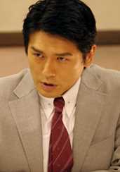 官僚们的夏天片山泰介