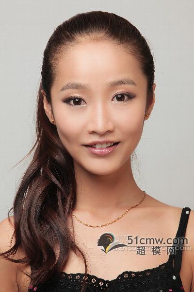青春盛宴方玲的扮演者是王梦婷