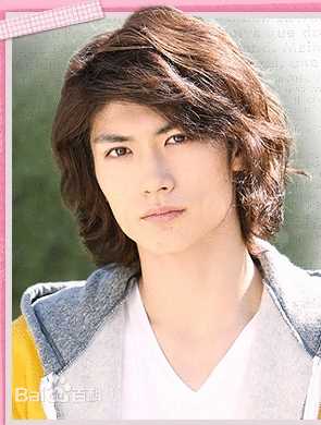 最后的灰姑娘佐伯广斗的扮演者是三浦春马