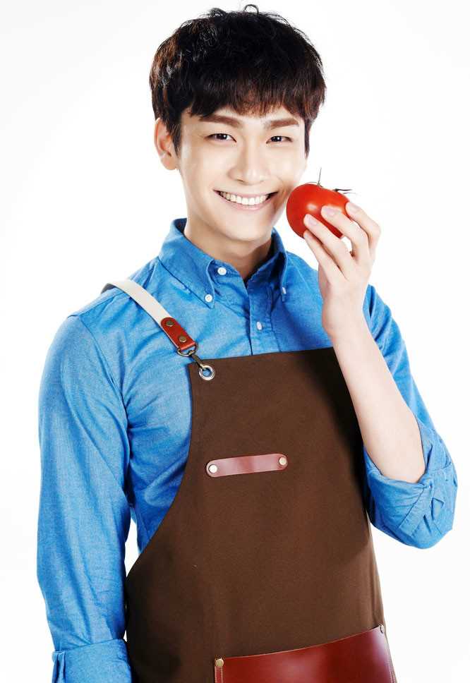 为您点餐南秀里的扮演者是曺胤瑀