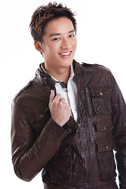 逆光青春马可中的扮演者是陈泽耀