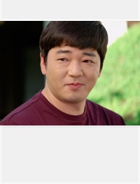 黄金庭院李成旭