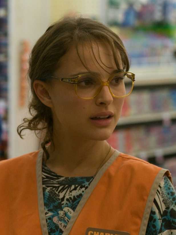 海瑟尼科尔的扮演者是娜塔莉·波特曼