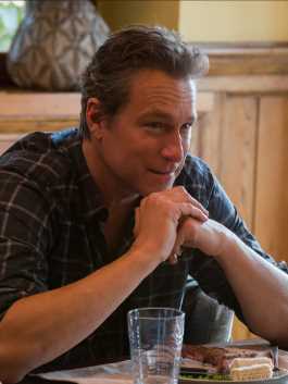 隔壁的男孩加内特·彼得森