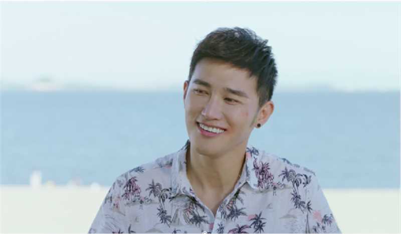 校花的泳装派对木木