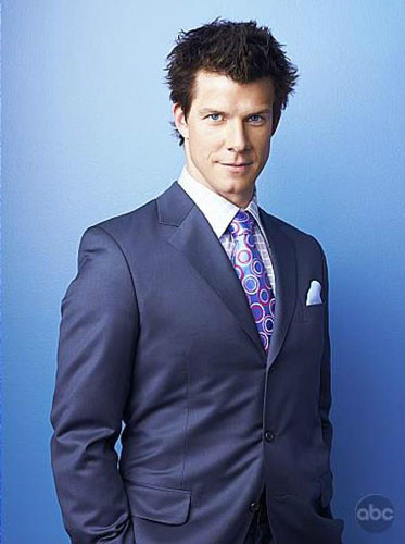 丑女贝蒂第一季丹尼尔·米德