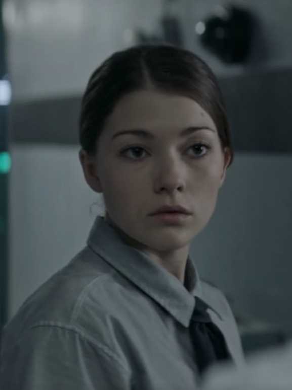 芳龄十六薇薇恩