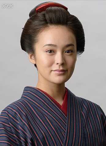 八重樱藤田时尾