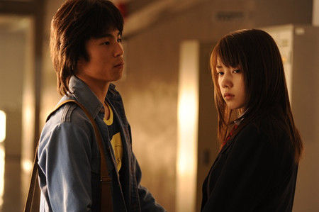 穿越时空的少女芳山明里