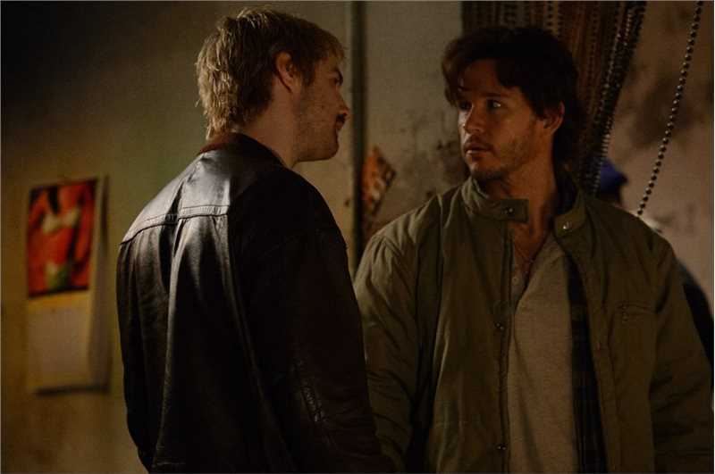 惊天绑架团卡特的扮演者是瑞恩·科万腾