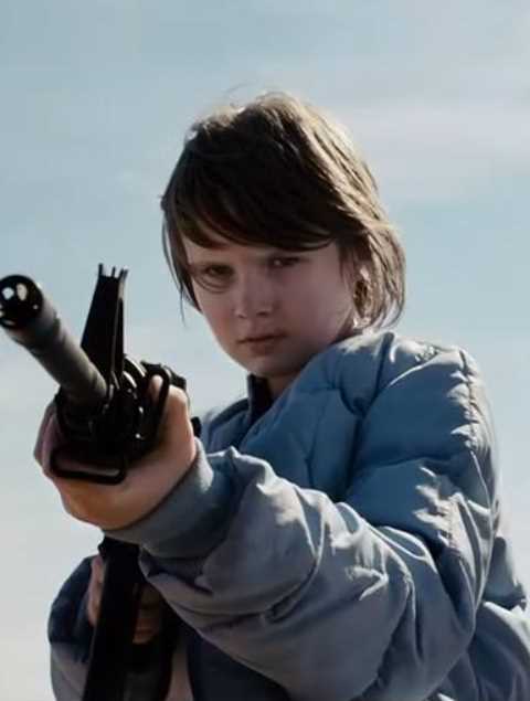 玩命警车特拉维斯