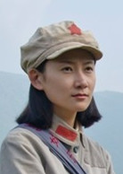 走过雪山草地苦妹子的扮演者是罗忆楠