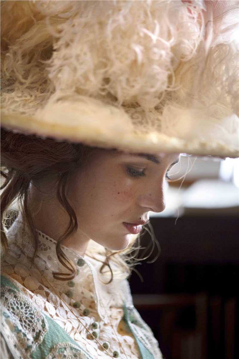 阿黛拉的非凡冒险阿黛拉·布朗塞克