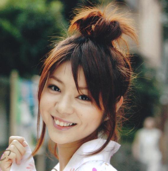 恋爱诊断叶月佑菜的扮演者是芳贺优里亚