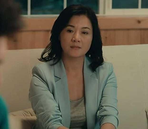 异兽来袭杜梅的扮演者是王斯琼