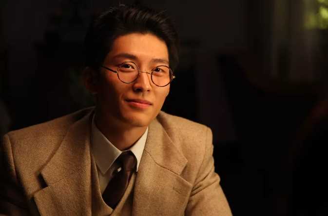 秋之白华瞿秋白的扮演者是窦骁