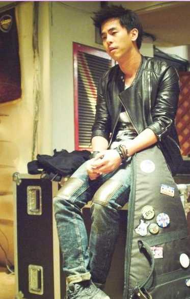 听见下雨的声音阿伦的扮演者是柯有伦