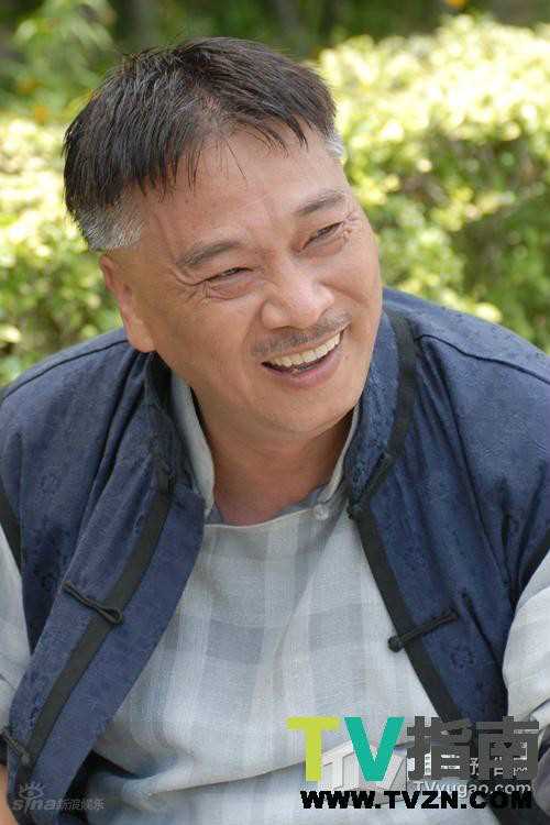 爸爸天亮叫我李金宝