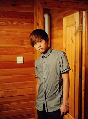 蝙蝠别墅海涛的扮演者是贺贤威