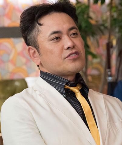 一半，蓝色津曲雅彦