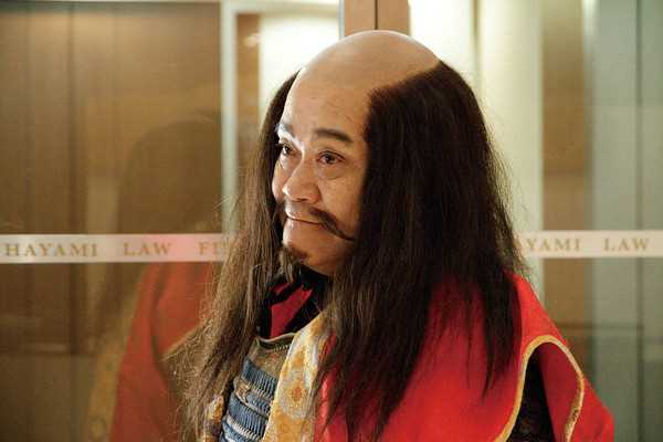 了不起的亡灵更科六兵卫的扮演者是西田敏行