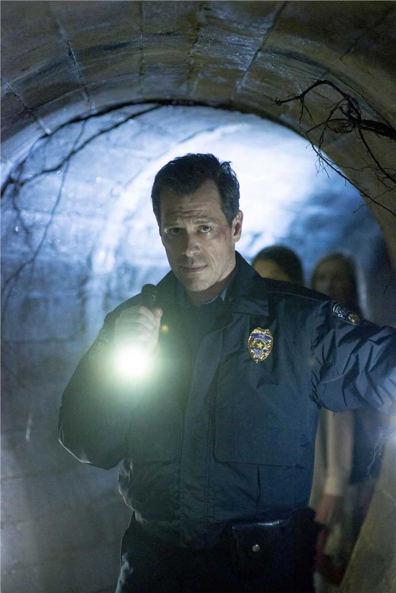 迷雾康纳Connor Heisel