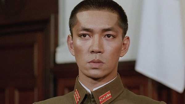 战场上快乐的圣诞节世野井