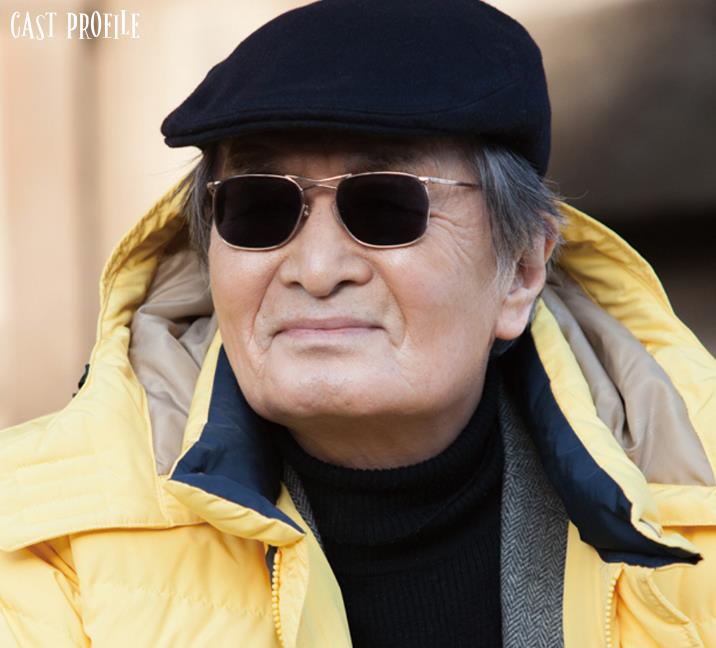 演员龟冈拓次古藤