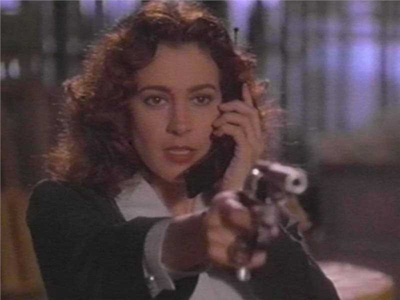 神探飞机头艾露丝少尉