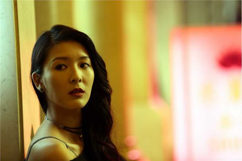 骨妹灵灵（少年）的扮演者是余香凝