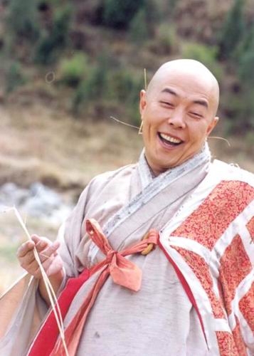 少年张三丰澄空（飞龙）的扮演者是张铁林