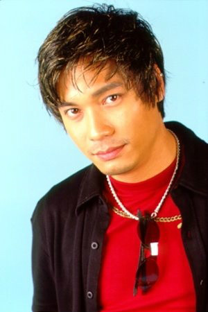 天地豪情卓尚文