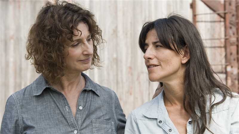 小薇小芙看见一头熊维多利亚的扮演者是皮艾蕾特·罗比泰尔