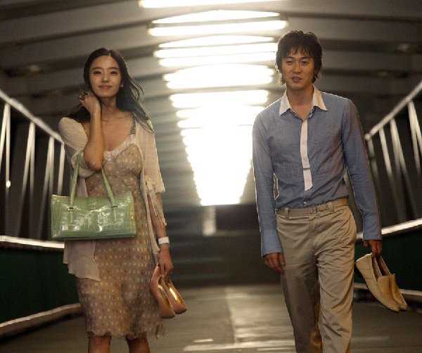 现在是和相爱的人一起生活吗？昭如